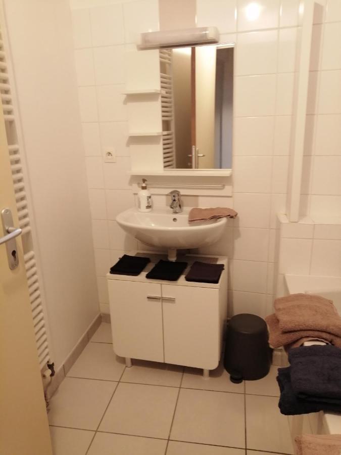 Studio Dans Vieux Magasin 1800 Apartment Sedan Ngoại thất bức ảnh